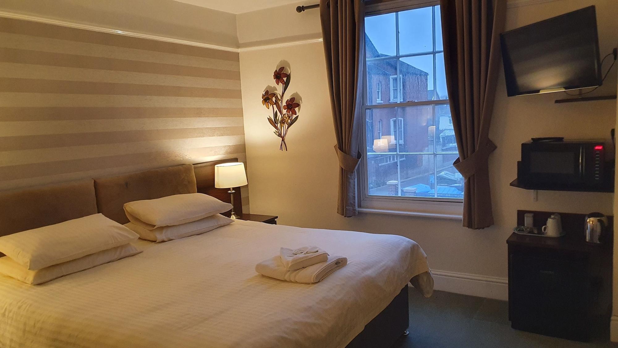 Edward Hotel Gloucester Ngoại thất bức ảnh