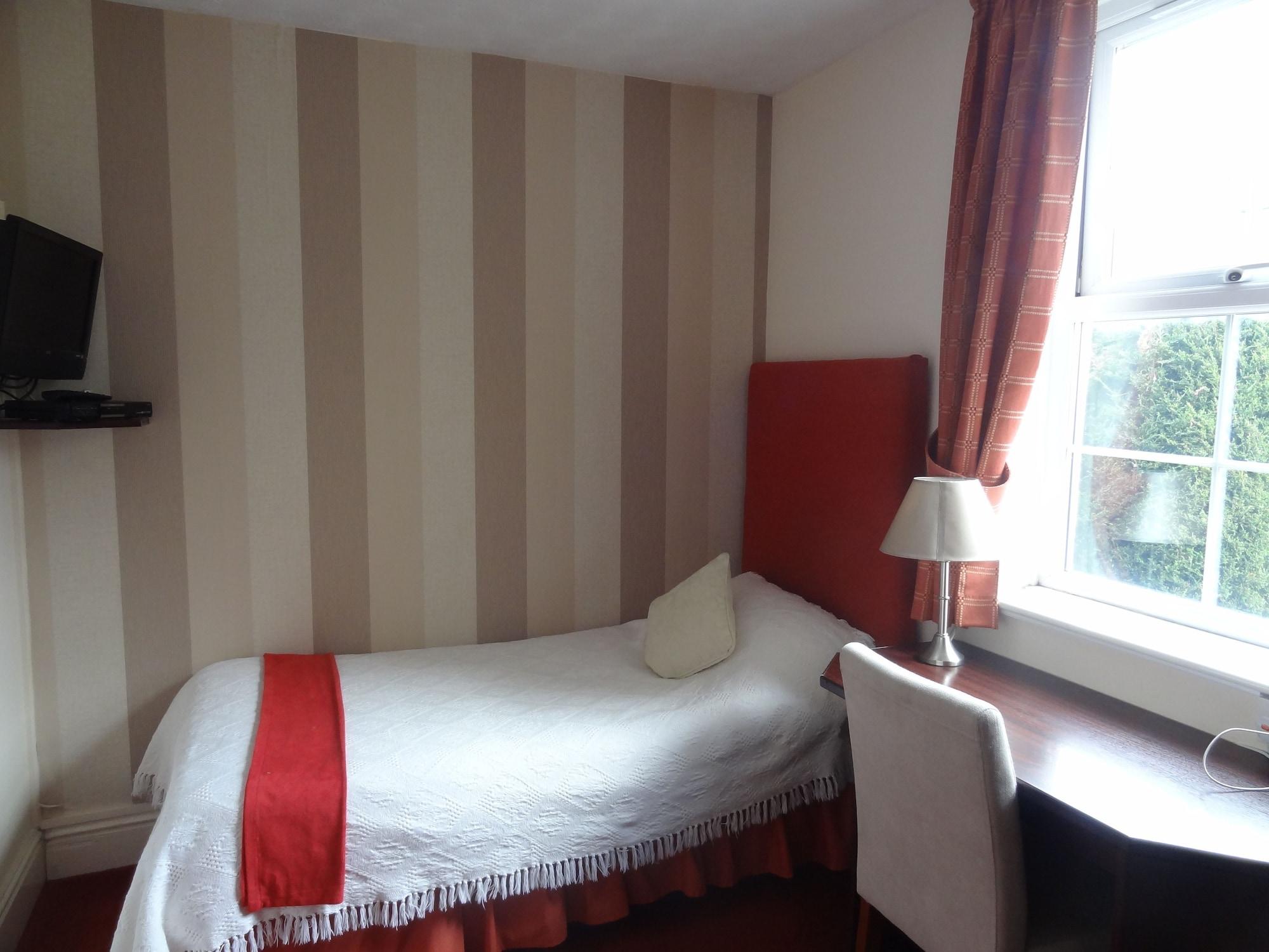 Edward Hotel Gloucester Ngoại thất bức ảnh