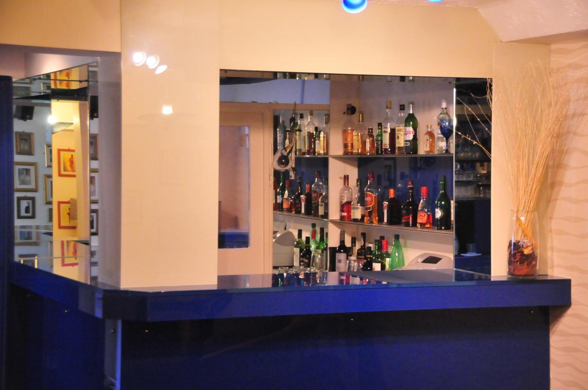Edward Hotel Gloucester Ngoại thất bức ảnh